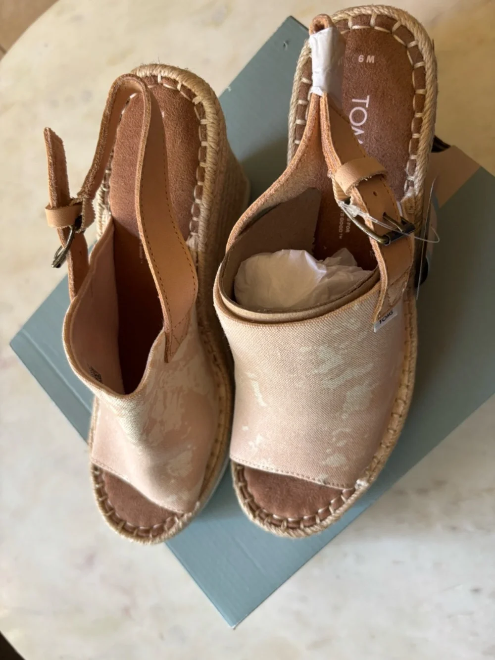 TOMS Platform Espadrille Wedge Sandals Blush Floral Canvas Size 9 NWT